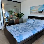 아파트 La